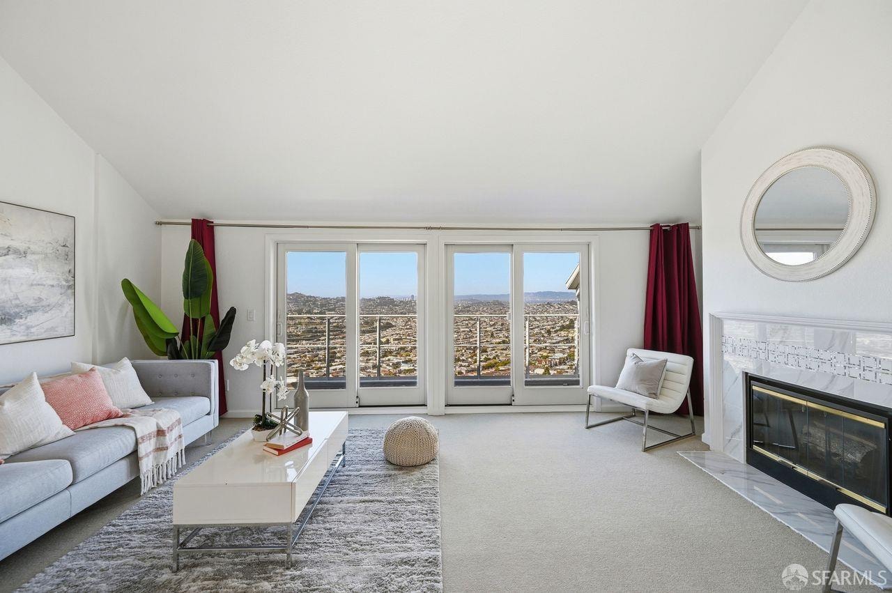 580 Pointe Pacific #4